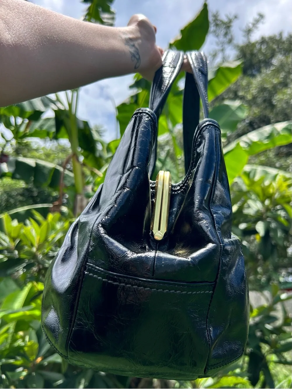 Coach 2008 Ergo Patent Leather Pleated Kisslock Satchel - Black - - Picture 4 of 16